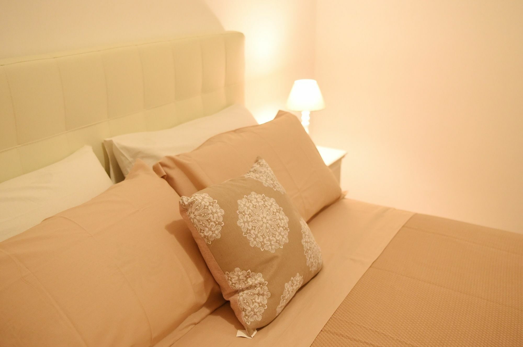 נאפולי B&B Bonnes Suites מראה חיצוני תמונה
