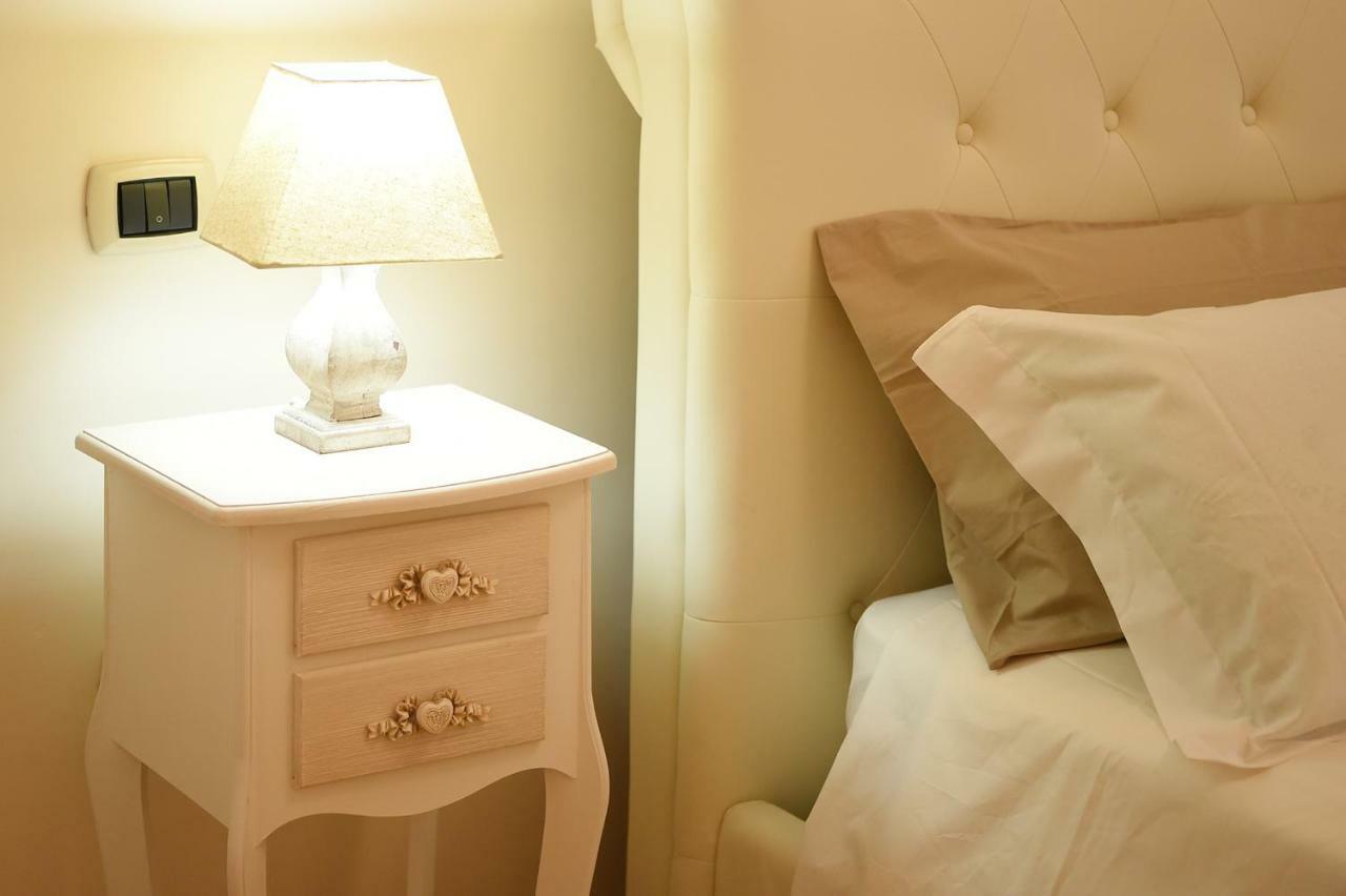 נאפולי B&B Bonnes Suites מראה חיצוני תמונה