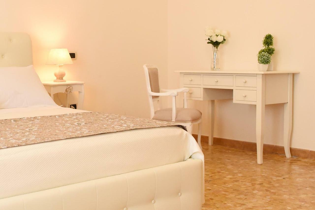 נאפולי B&B Bonnes Suites מראה חיצוני תמונה