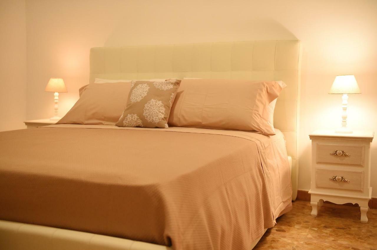 נאפולי B&B Bonnes Suites מראה חיצוני תמונה