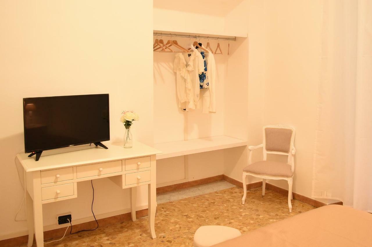 נאפולי B&B Bonnes Suites מראה חיצוני תמונה