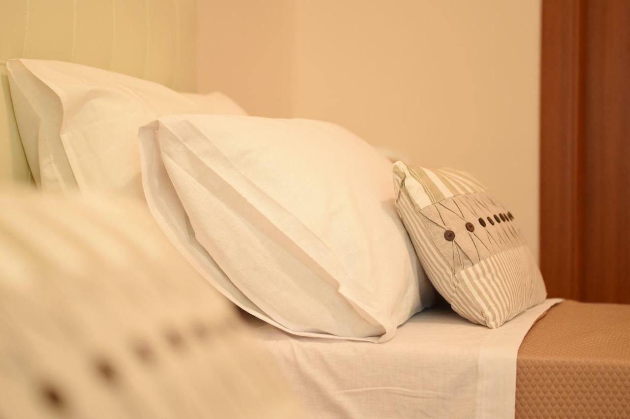 נאפולי B&B Bonnes Suites מראה חיצוני תמונה