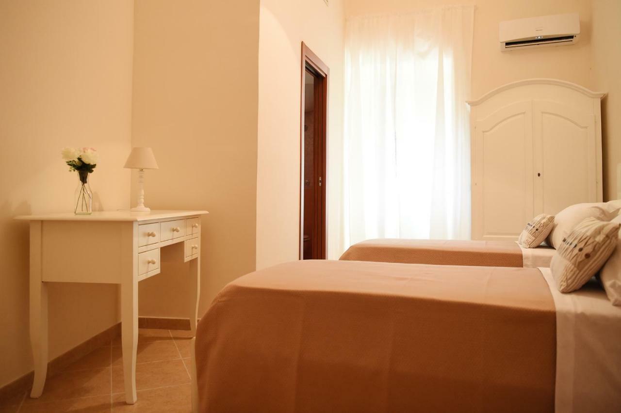 נאפולי B&B Bonnes Suites מראה חיצוני תמונה