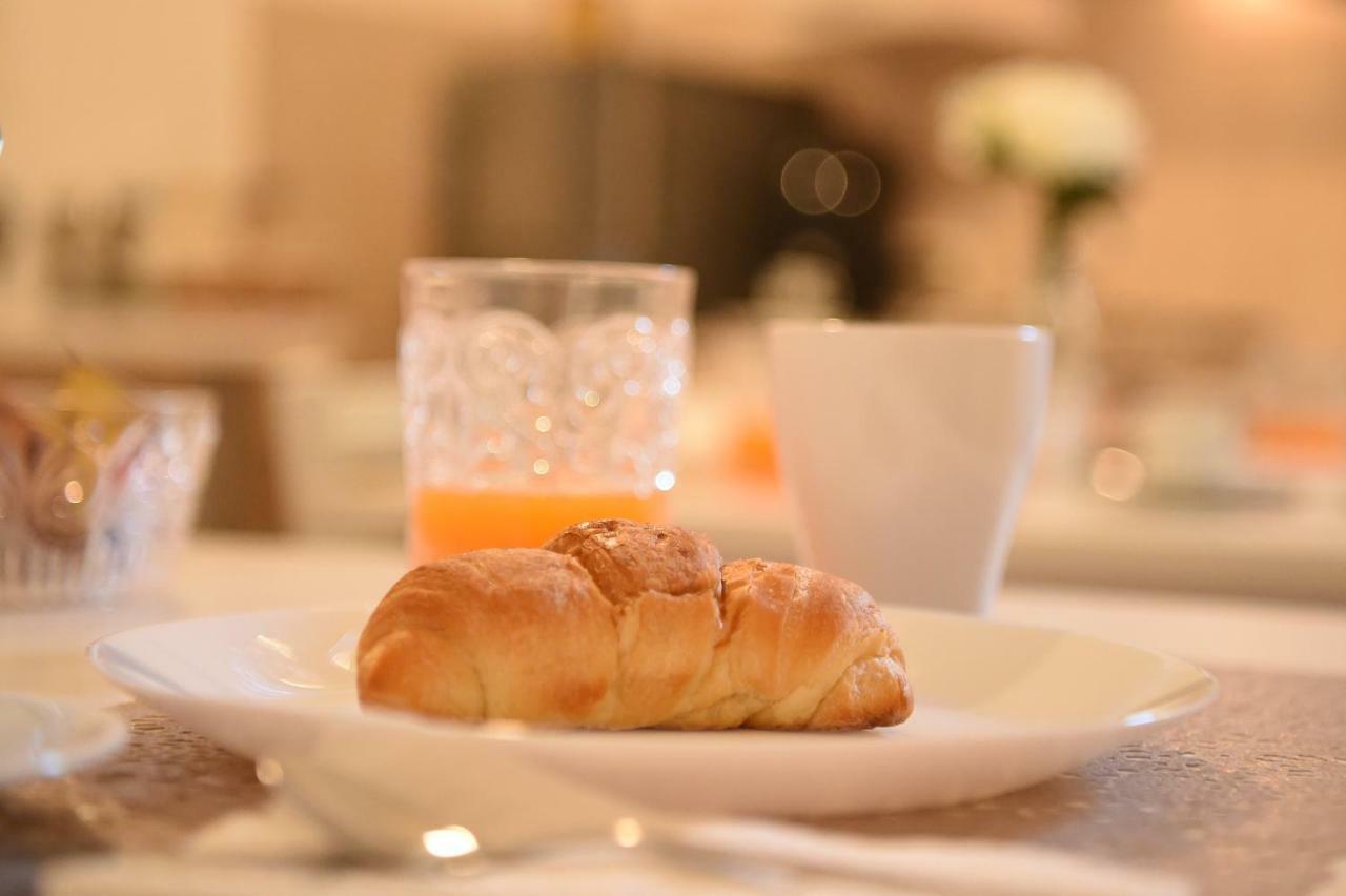 נאפולי B&B Bonnes Suites מראה חיצוני תמונה