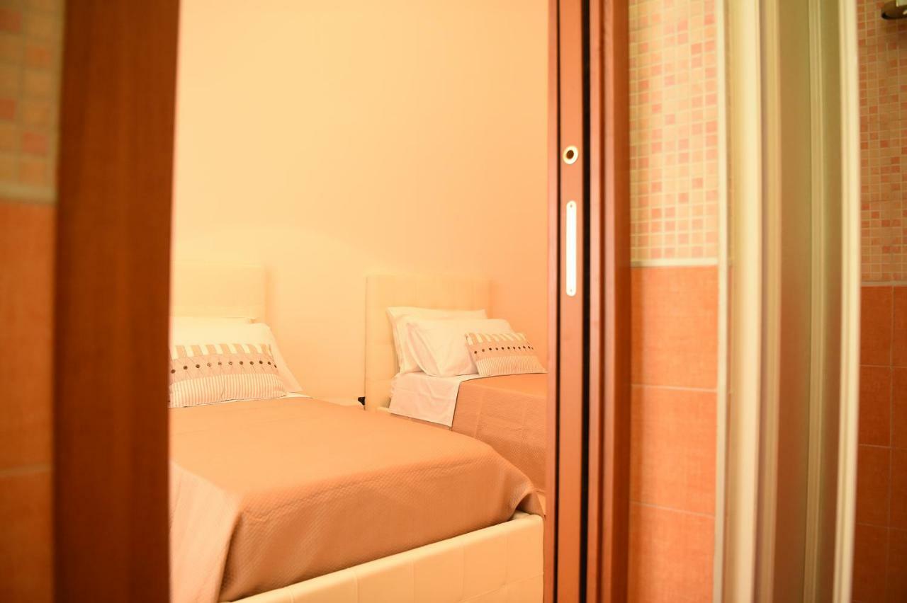 נאפולי B&B Bonnes Suites מראה חיצוני תמונה